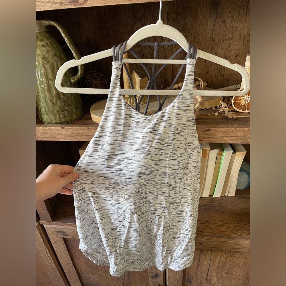 Lululemon Crossback Top w/ Built In Bra